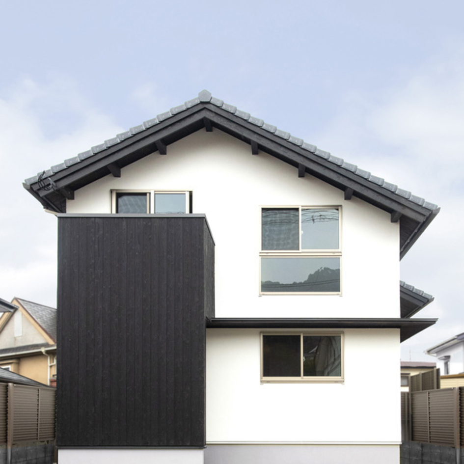 油山の景観を取り入れた、大人の二世帯住宅。/福岡市城南区