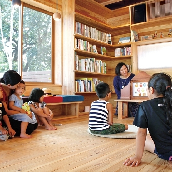 おはなし会 -物語を聴く-